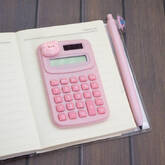 Калькулятор  8р.ILIKEGIFT Smart pig 132-0103 95*60*10мм роз.